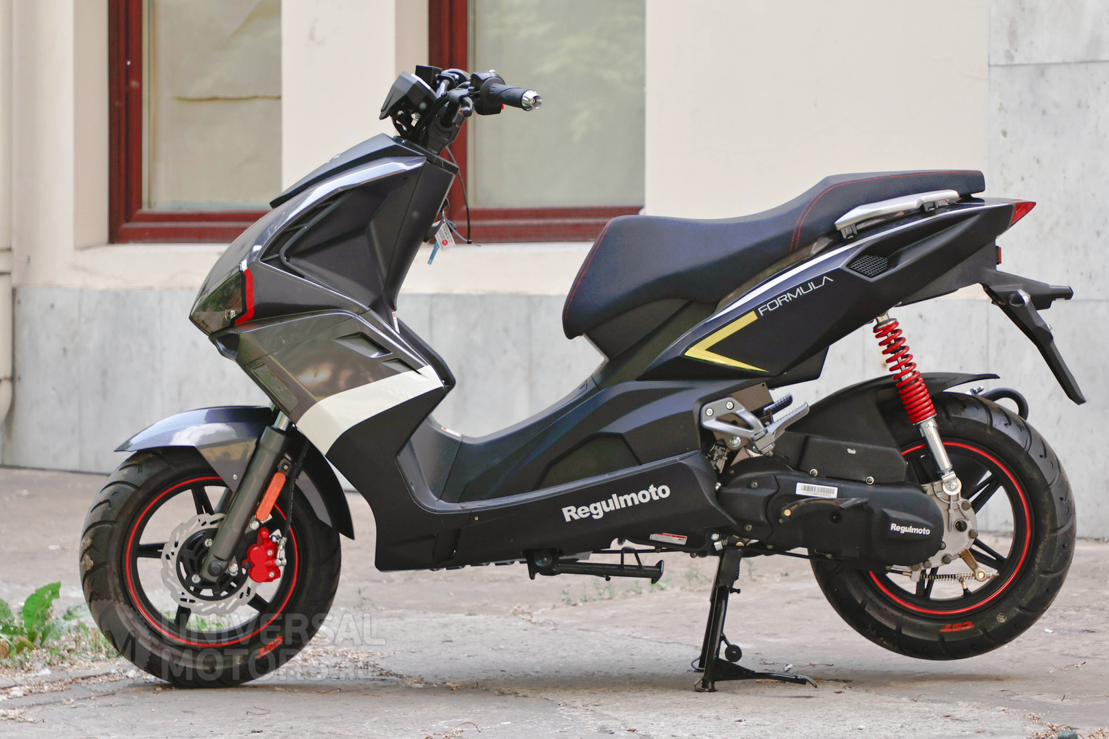 1051136392129-sx1920x1080g382062